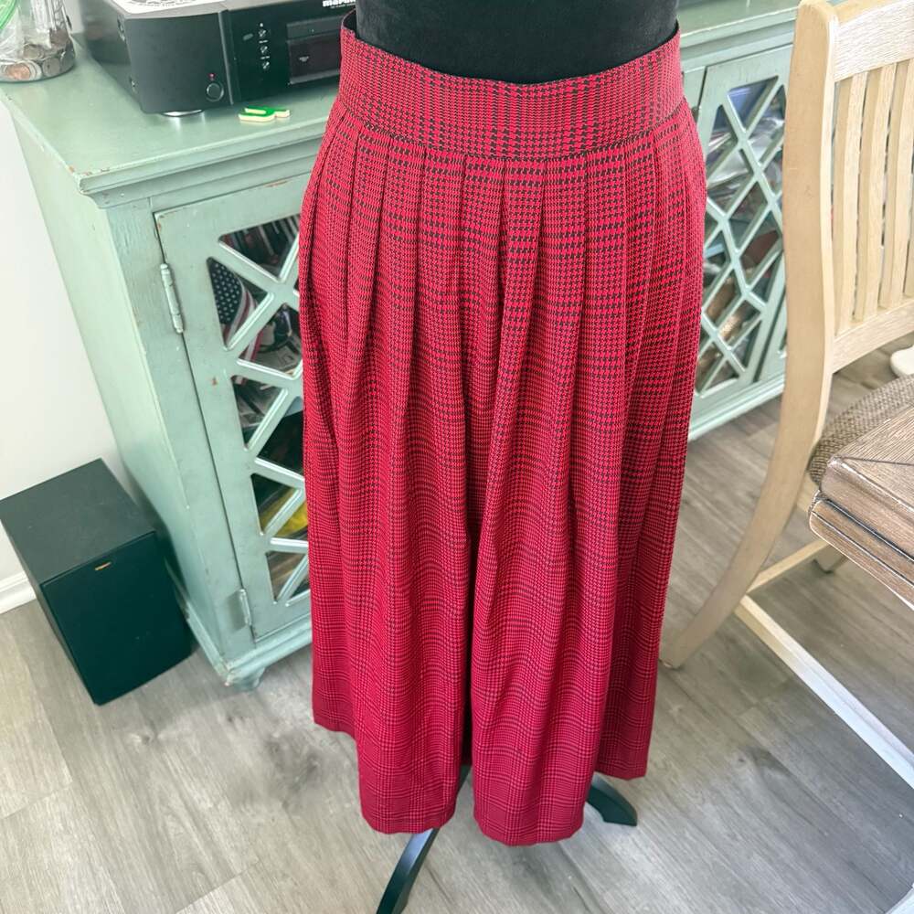 Christian Dior Vintage Red and Black Houndstooth Pleated Midi Skirt Size 8